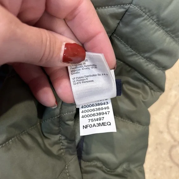 The North Face Reversible Olive Quilted Faux Fur Vest Womens S Cozy Utility Luxe - Picture 10 of 10